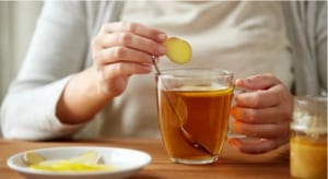trà gừng giúp giảm cảm giác buồn nôn
